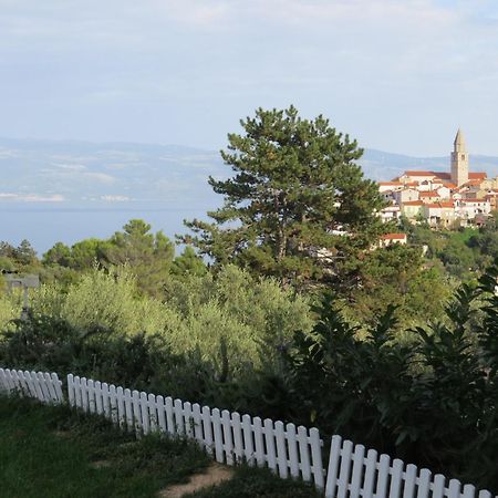 Apartmani Mariosa Vrbnik Εξωτερικό φωτογραφία